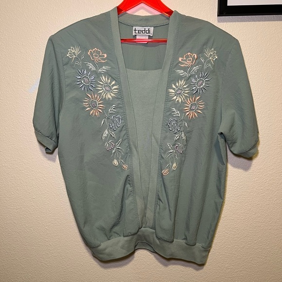 Teddi Tops - Teddi Sage Floral Embroidered Cardigan